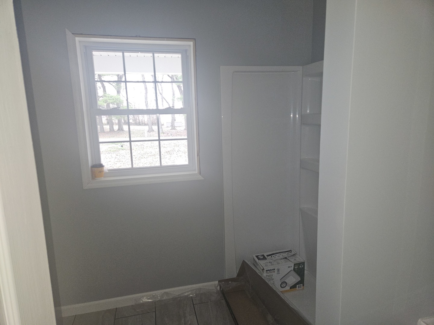 114 Evergreen Drive Ina, IL 62846 - Photo 11 of 20 an entryway with a window