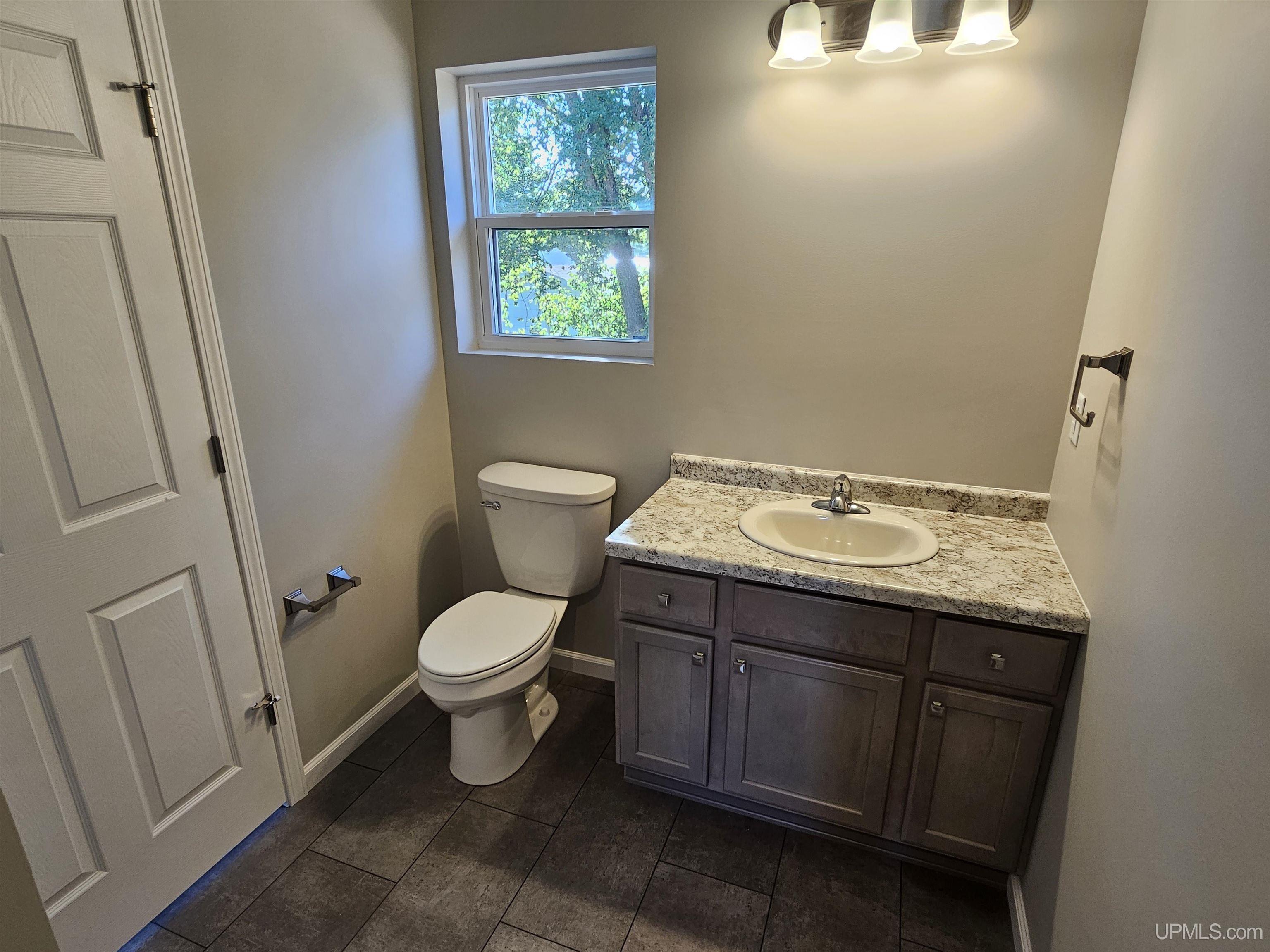 175 Silver Street Ishpeming, MI 49849 - Photo 12 of 24