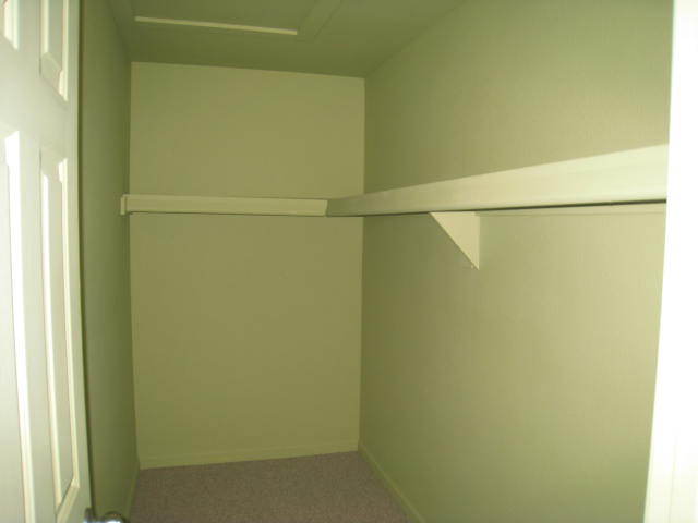 5425 East Thomas Road, Unit 2097 Phoenix, AZ 85018 - Photo 9 of 16 Closet