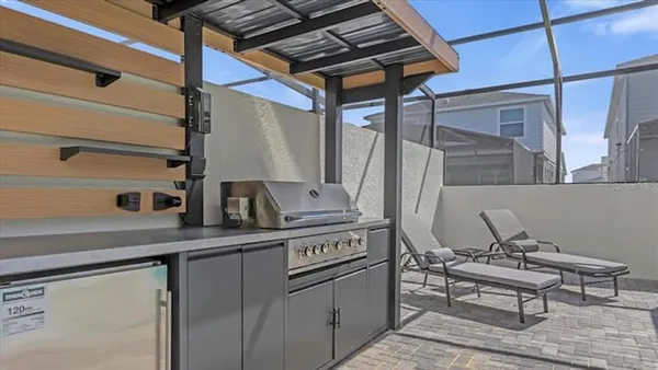 a view of livingroom with furniture