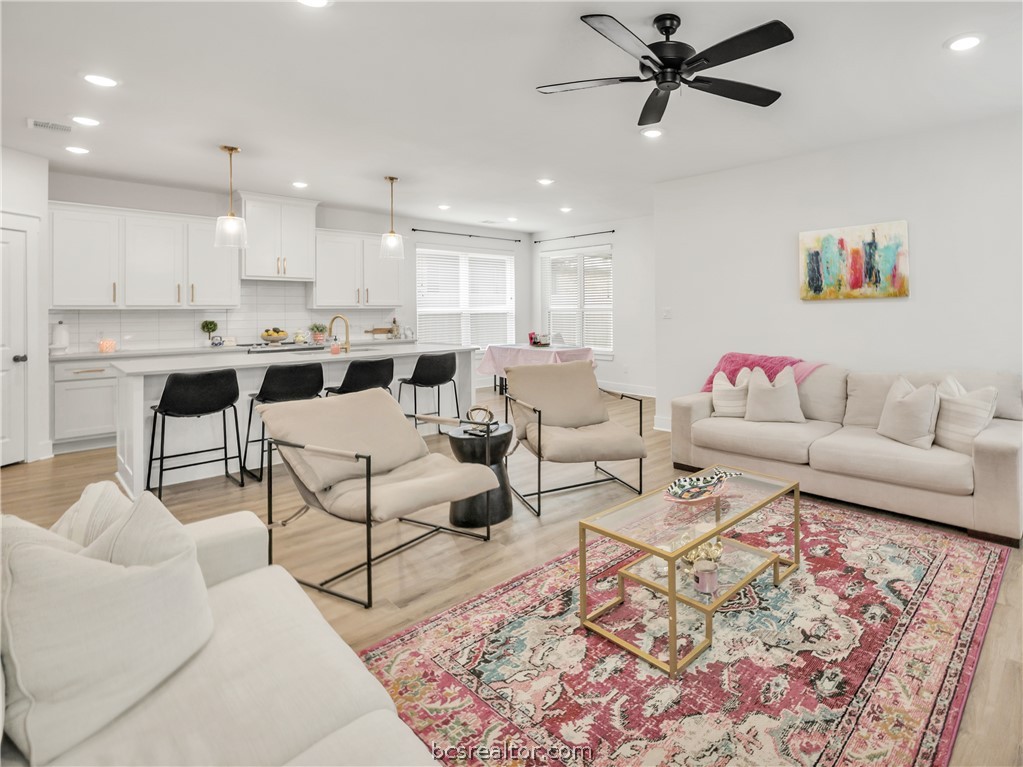 857 Double Mountain Road College Station, TX 77845 - Photo 4 of 14