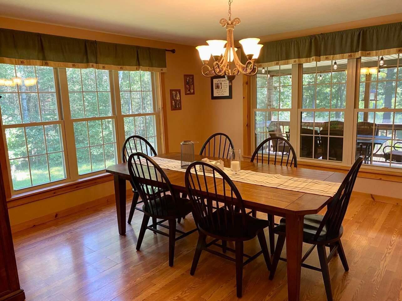 93 Loop Road Lincoln, ME 04457 - Photo 10 of 45 Diningroom