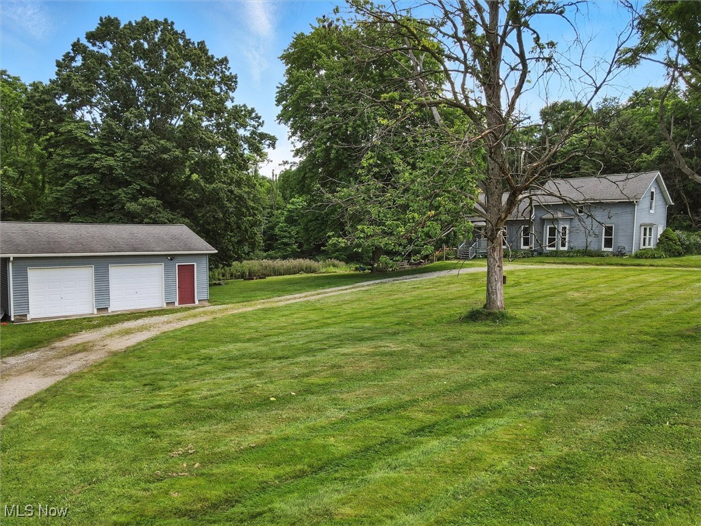 11268 Mayfield Road Chardon, OH 44024 - Photo 2 of 34
