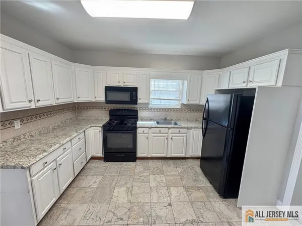 $369,900 | 344 Arnold Avenue, Perth Amboy, NJ 08861