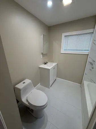 $3,400 | 89 Johnson Street, Unit 2, Lynn, MA 01902