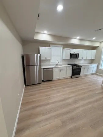 $3,400 | 89 Johnson Street, Unit 2, Lynn, MA 01902