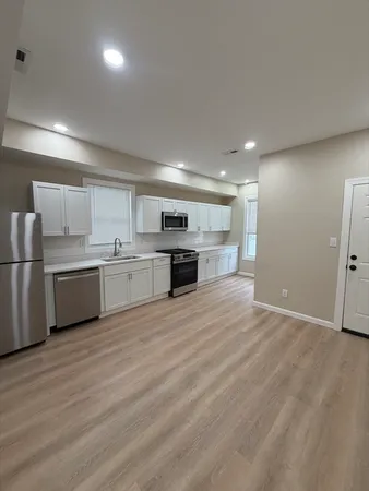 $3,400 | 89 Johnson Street, Unit 2, Lynn, MA 01902