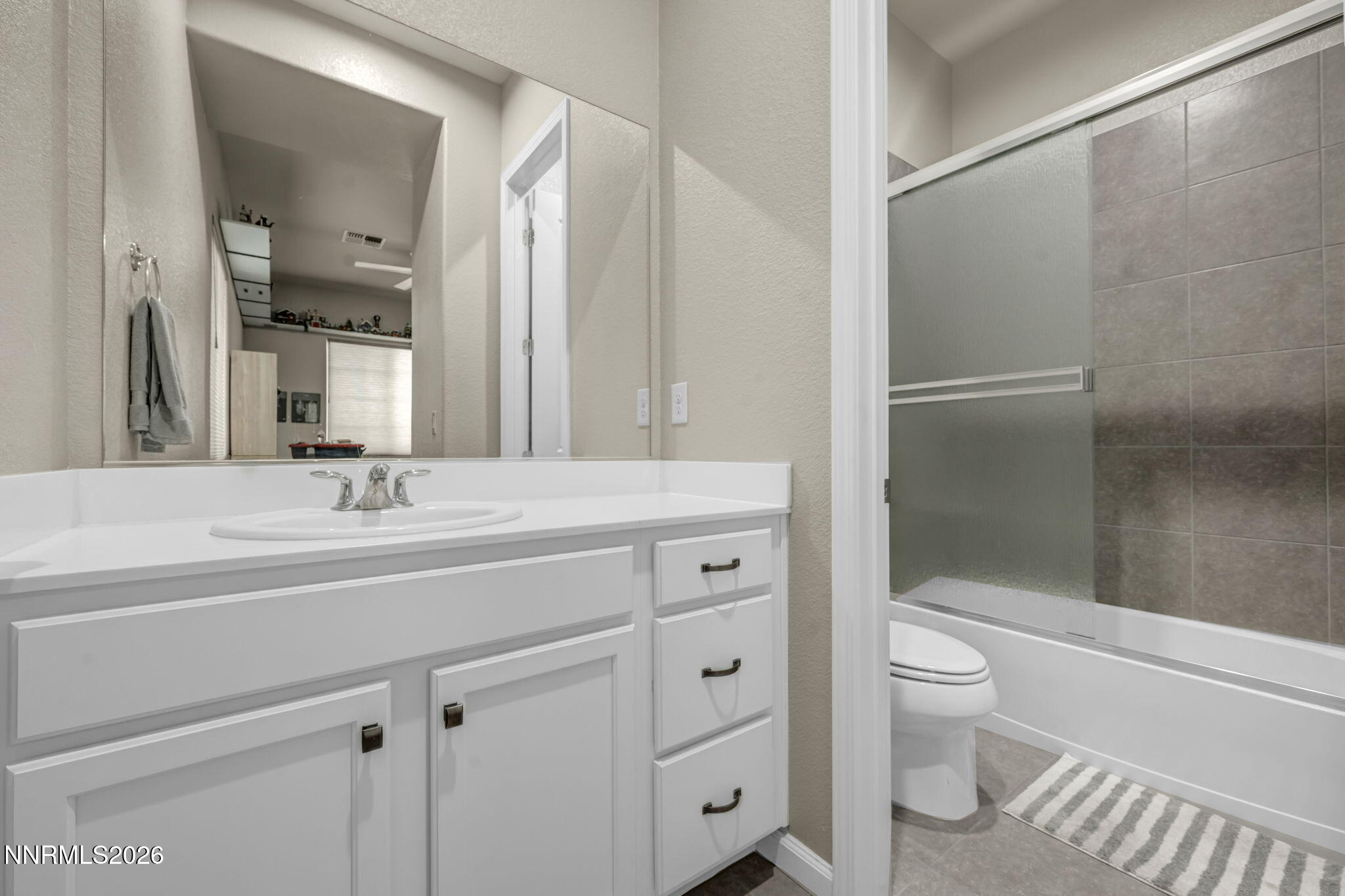 2029 Neviekay Lane Reno, NV 89521 - Photo 39 of 73 Primary Bathroom