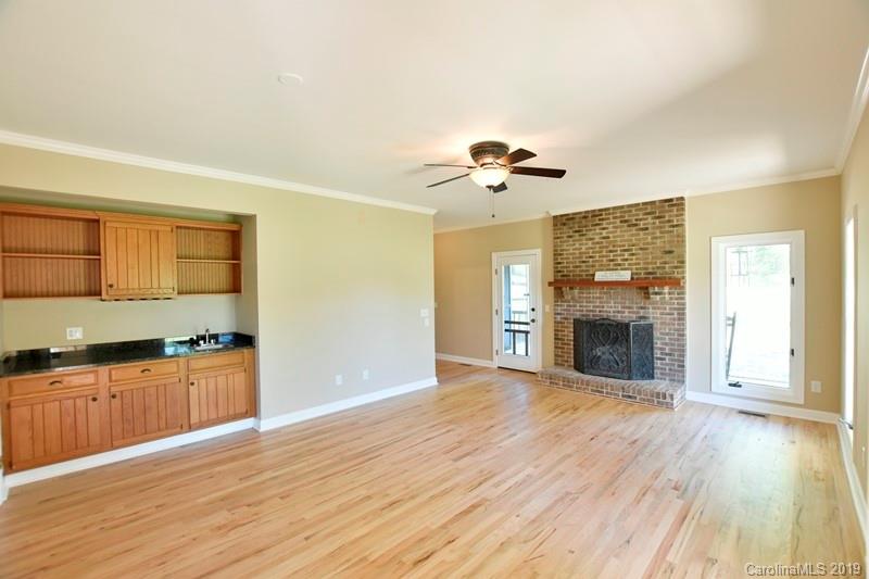 2129 Squire Road Rock Hill, SC 29730 - Photo 7 of 31 Gallery Image 7