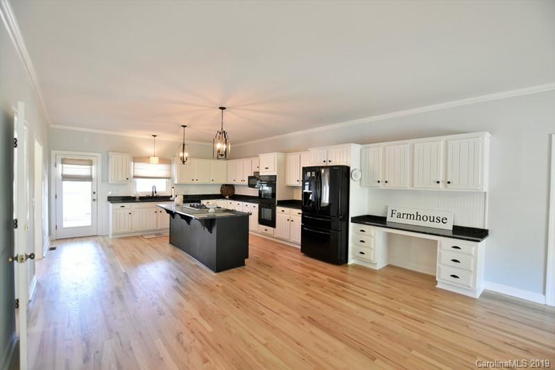2129 Squire Road Rock Hill, SC 29730 - Photo 8 of 31 Gallery Image 8