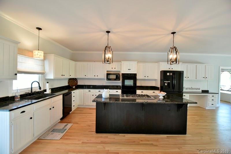 2129 Squire Road Rock Hill, SC 29730 - Photo 9 of 31 Gallery Image 9