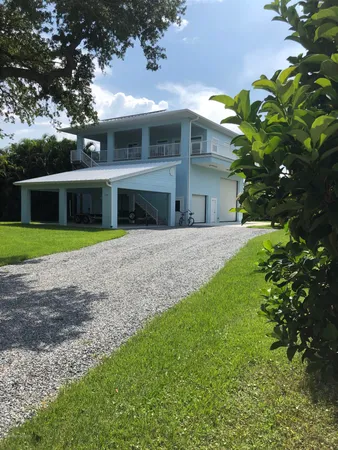 $3,200 | 1555 South Banana River Drive, Merritt Island, FL 32952
