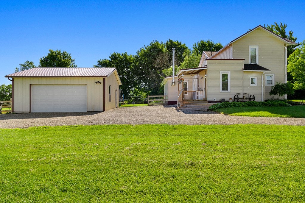 4554 Snodgrass Road Ontario, OH 44903 - Photo 10 of 38 Gallery Image 10