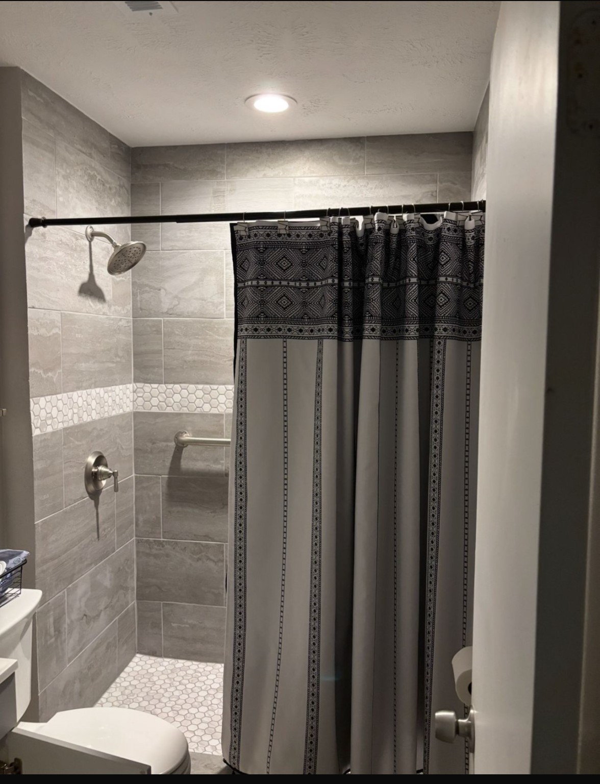 4015 Marchant Road Houston, TX 77047 - Photo 9 of 15 a bathroom with a shower and toilet