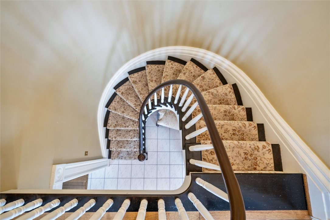 301 Silver Hill Road Arcadia, NY 14513 - Photo 11 of 50 Circular stairway