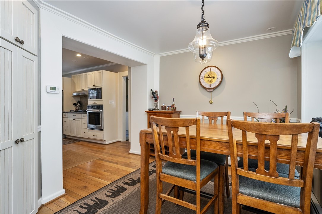 301 Silver Hill Road Arcadia, NY 14513 - Photo 22 of 50 Kitchen dining