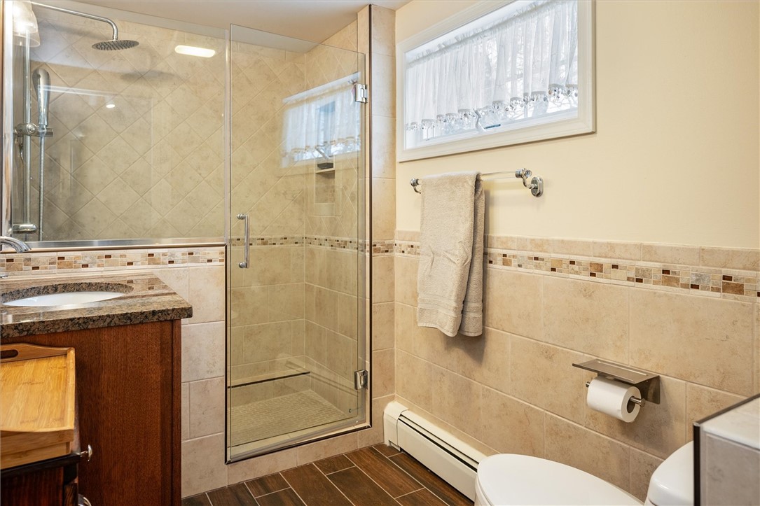 301 Silver Hill Road Arcadia, NY 14513 - Photo 30 of 50 Primary Ensuite