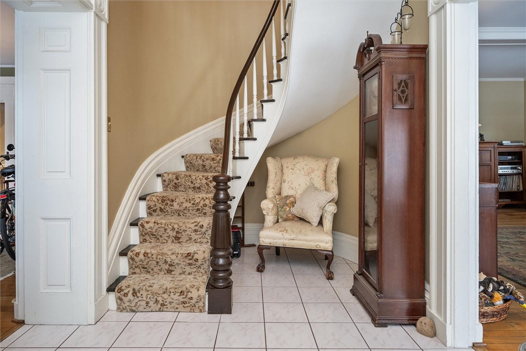 301 Silver Hill Road Arcadia, NY 14513 - Photo 10 of 50 Elegant circular stairway