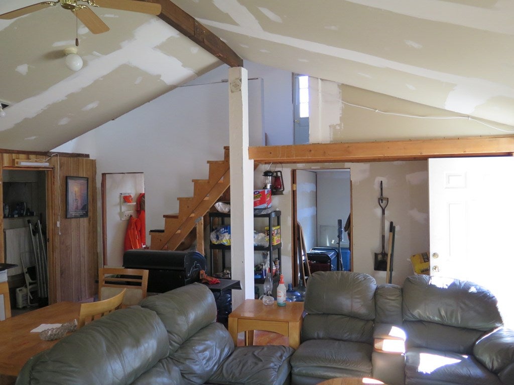 20932 Laurel Mountain Road Three Springs, PA 17264 - Photo 11 of 27 Gallery Image 11