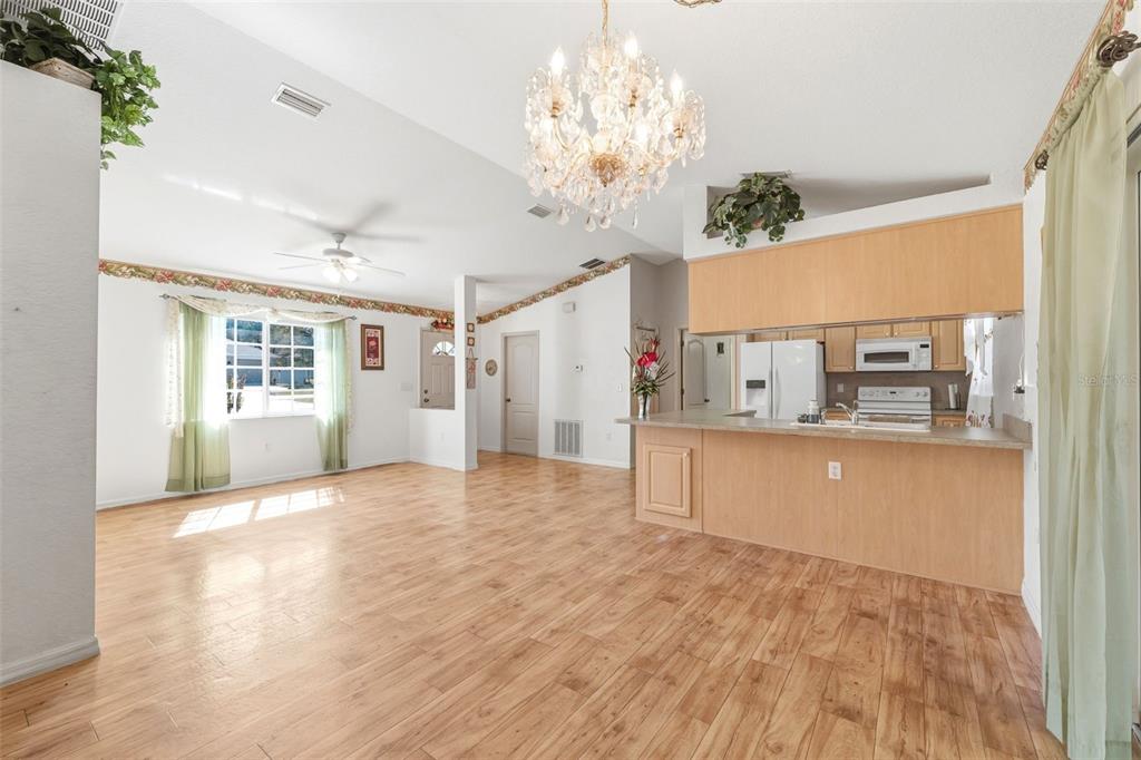 13039 Kittiwake Road Weeki Wachee, FL 34614 - Photo 14 of 55