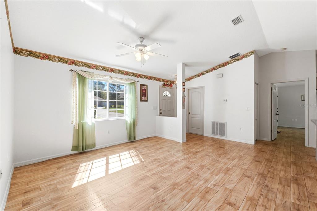 13039 Kittiwake Road Weeki Wachee, FL 34614 - Photo 6 of 55