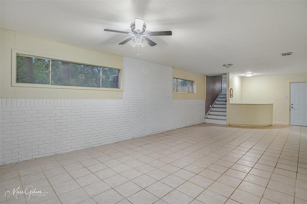 821 Princeton Road Princeton, LA 71067 - Photo 20 of 26 a view of an empty room with a window
