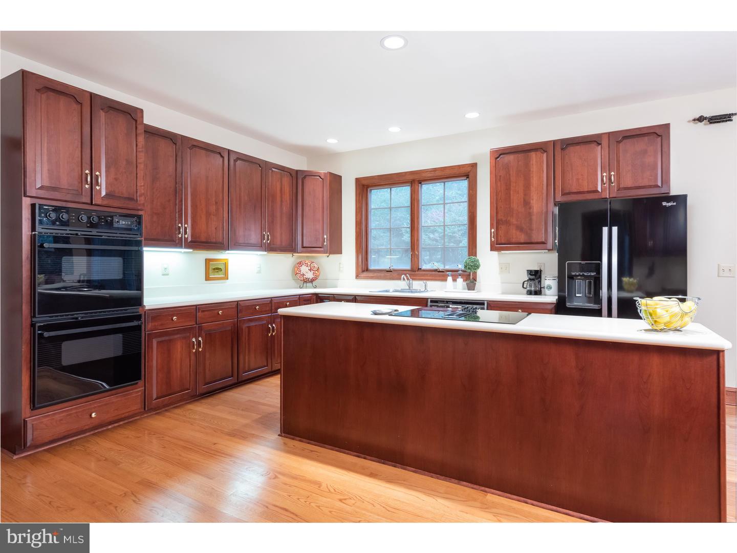 22 Old Covered Bridge Road Newtown Square, PA 19073 - Photo 14 of 25 Kitchen