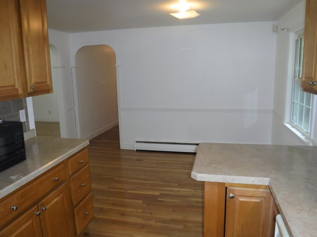 39 Nash Road Weymouth, MA 02190 - Photo 4 of 26 Gallery Image 4