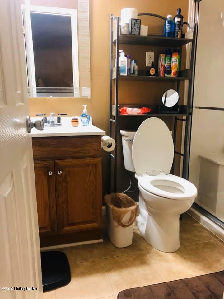 4413 Beech Grv Road Lebanon Junction, KY 40150 - Photo 18 of 29 Master Bathroom