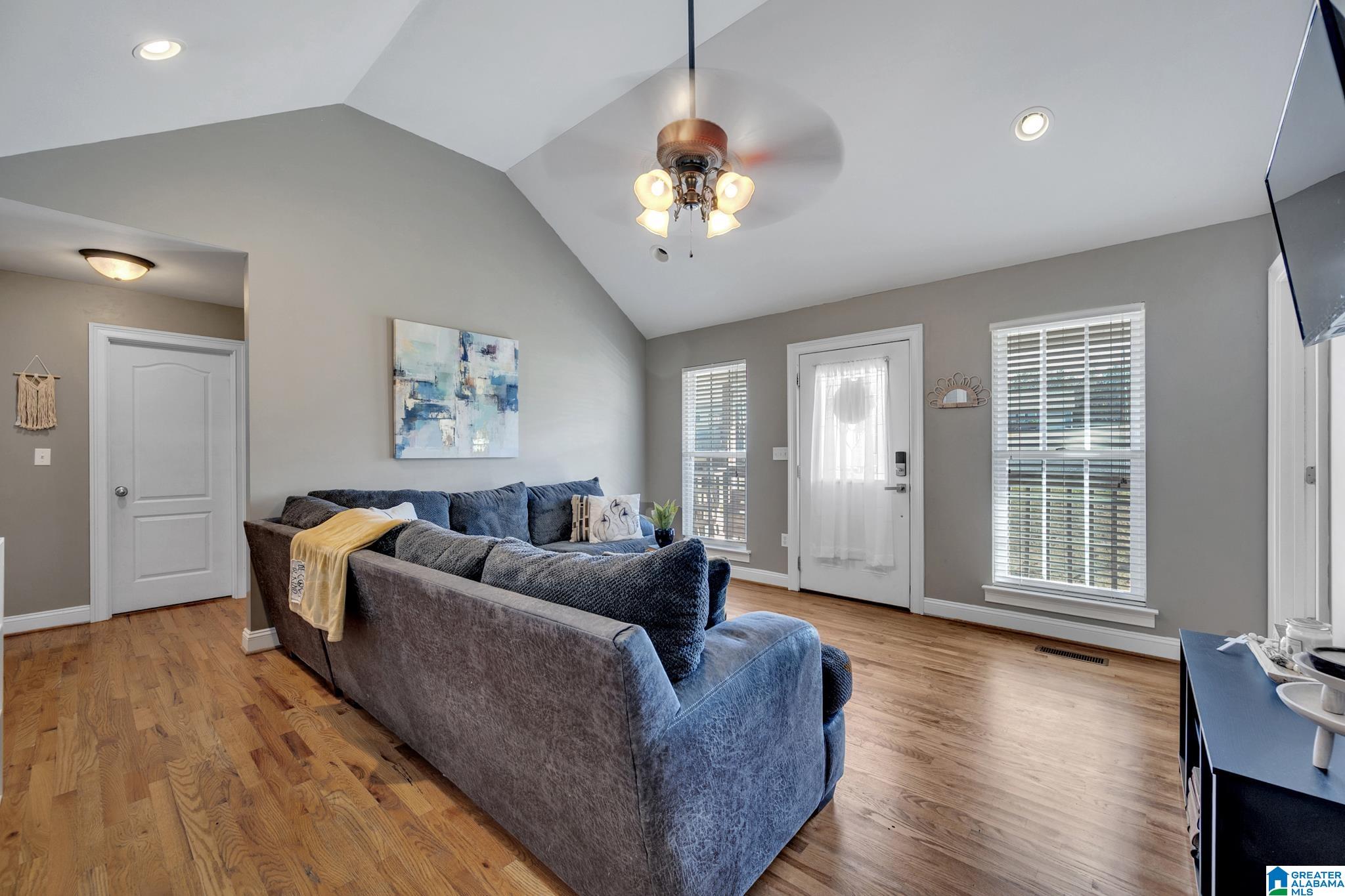 37 Hidden Circle Hayden, AL 35079 - Photo 5 of 22