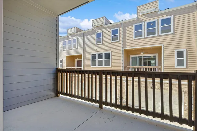 a picture of city view