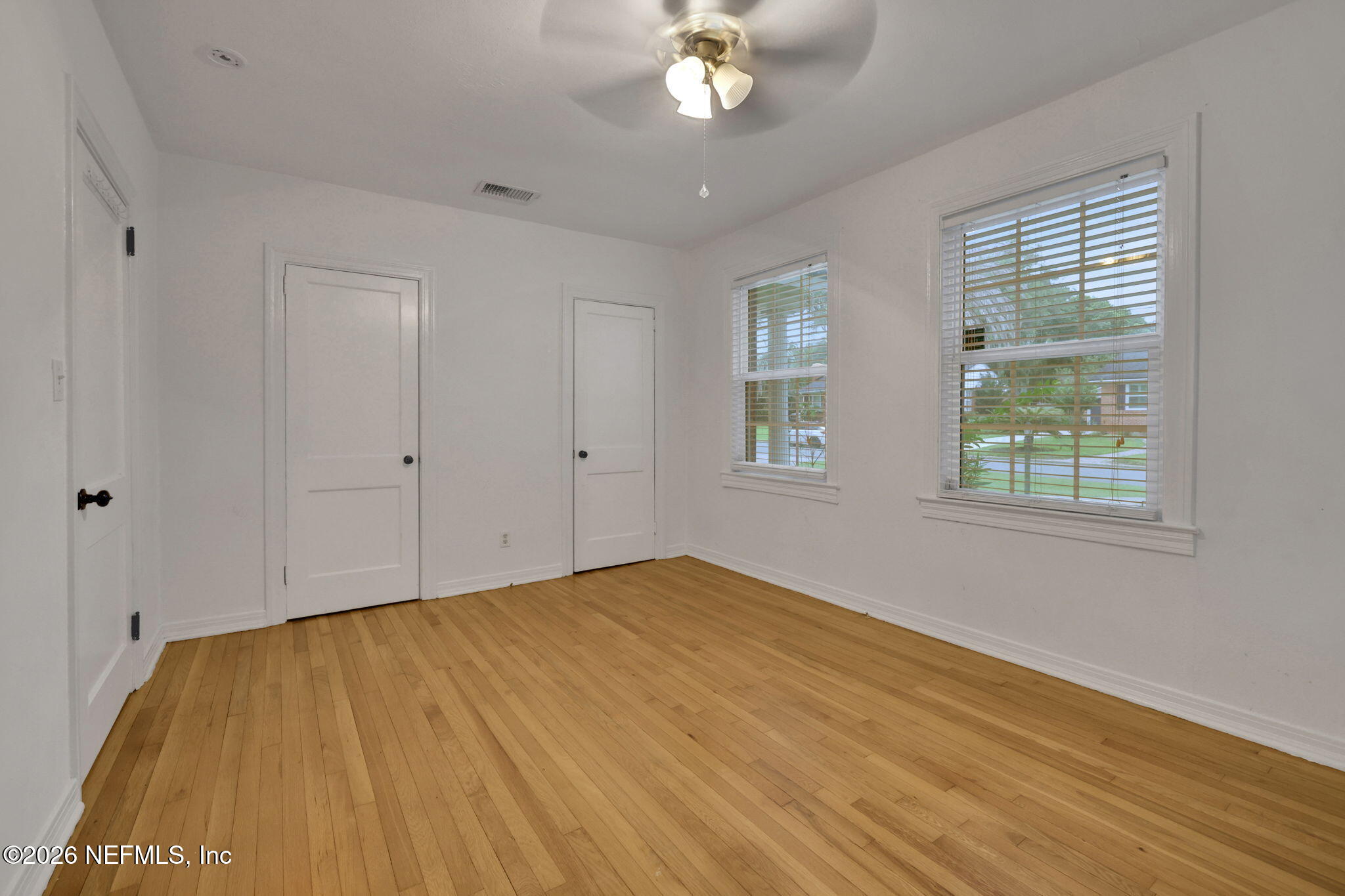 1536 Harbor Oaks Road Jacksonville, FL 32207 - Photo 15 of 23 Bedroom 1