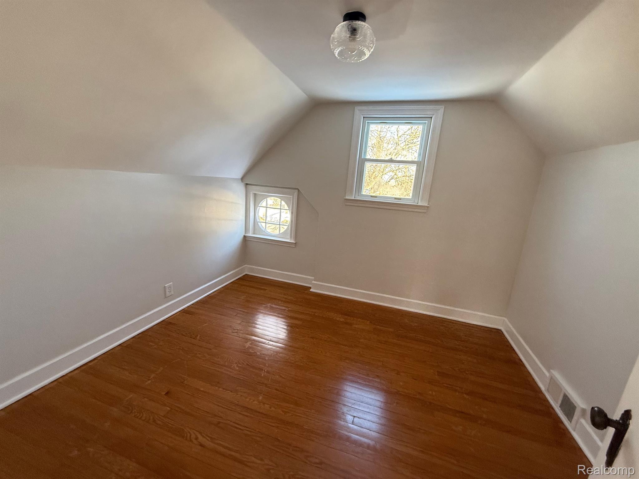 3227 Beecher Road Flint, MI 48503 - Photo 14 of 17 Gallery Image 14