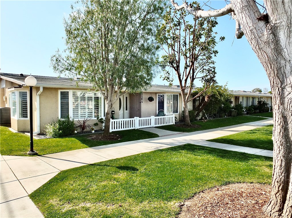1560 Homewood Road, Unit 114L Seal Beach, CA 90740 - Photo 38 of 53
