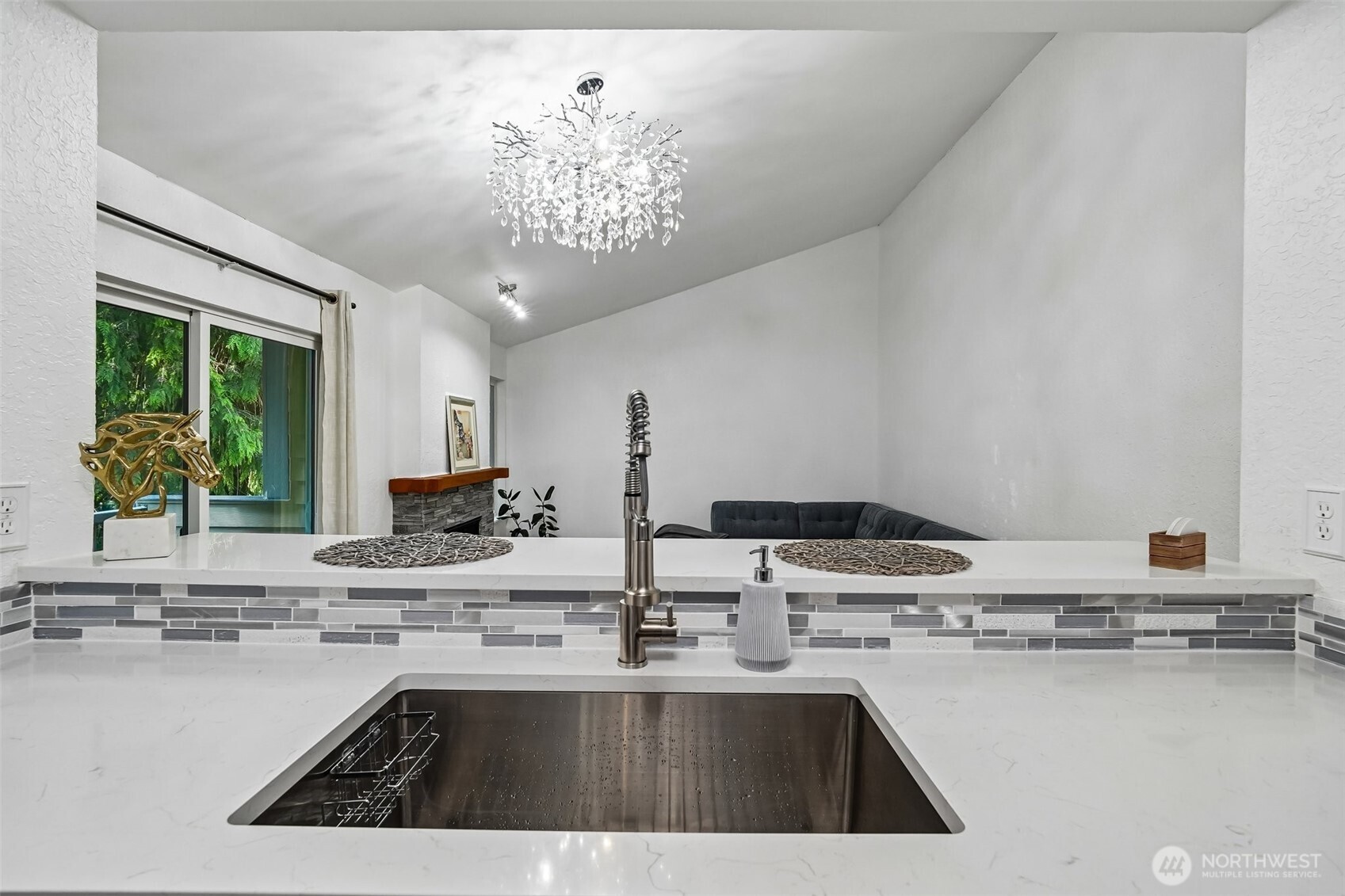 14401 Southeast Petrovitsky Road, Unit D205 Renton, WA 98058 - Photo 11 of 36 Gallery Image 11