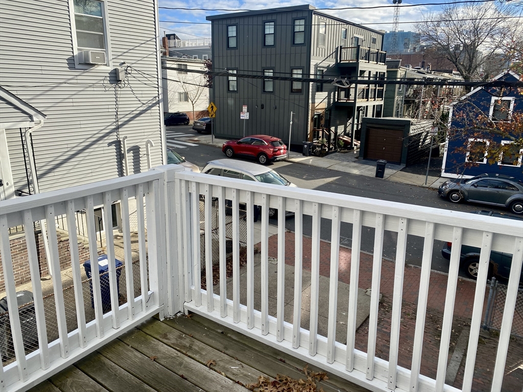 123 Thorndike Street, Unit 2L Cambridge, MA 02141 - Photo 7 of 19