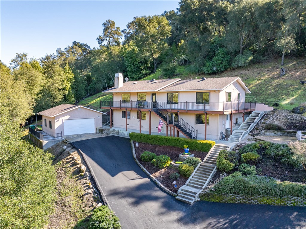 8505 Santa Cruz Road Atascadero, CA 93422 - Photo 41 of 59 an aerial view of a house with a yard