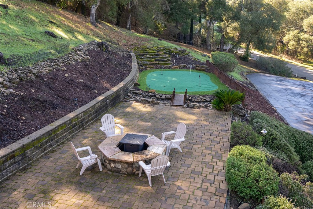 8505 Santa Cruz Road Atascadero, CA 93422 - Photo 52 of 59 a view of a backyard with sitting area