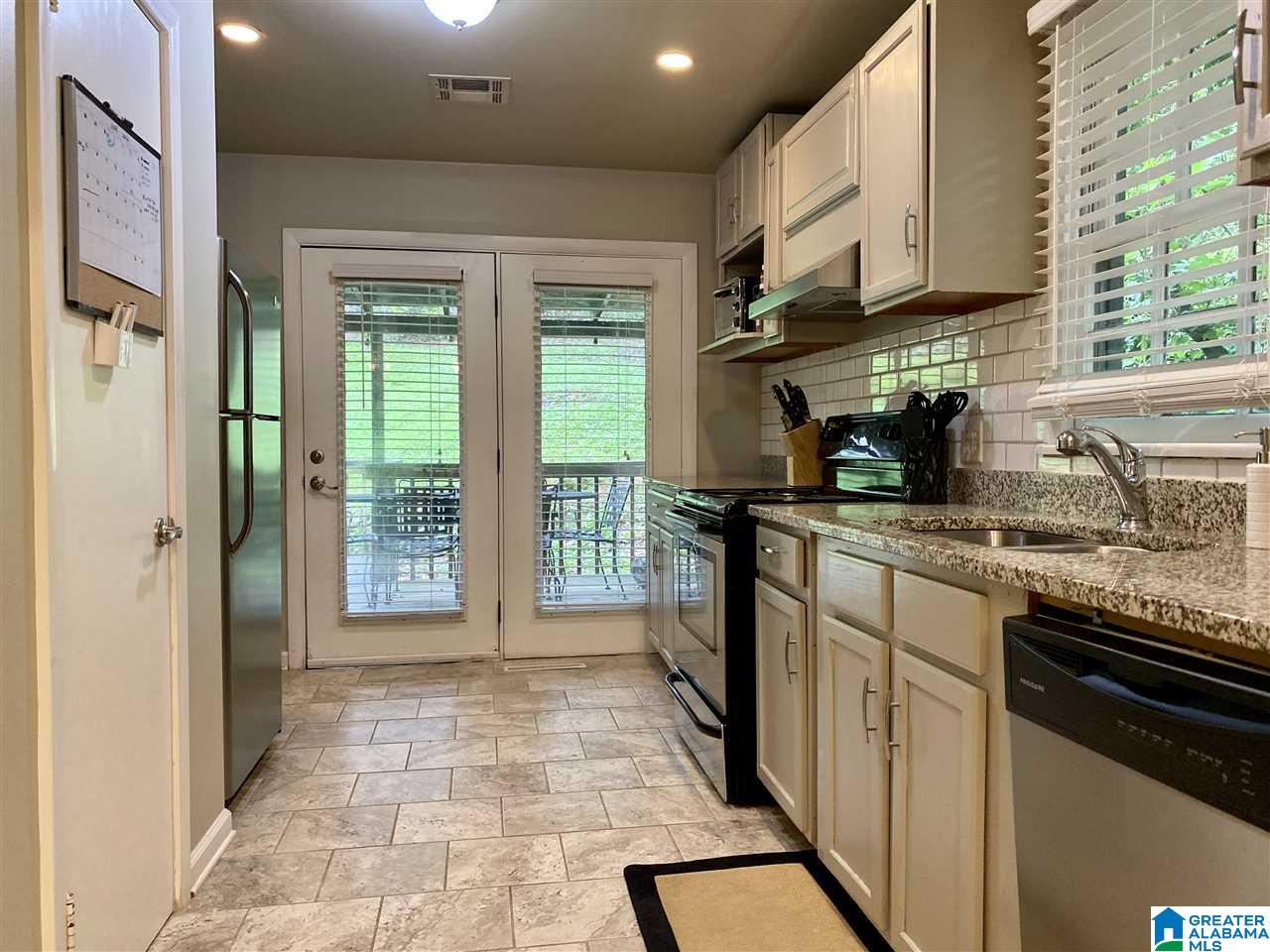 907 Columbiana Road Birmingham, AL 35209 - Photo 11 of 34