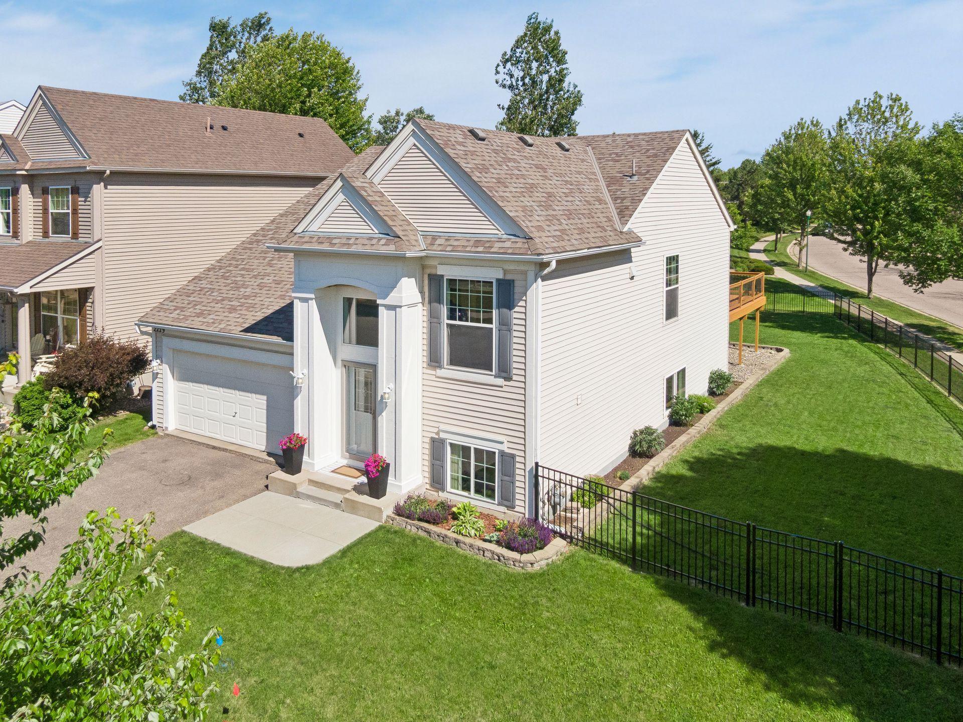 2229 Grimm Road Chaska, MN 55318 - Photo 2 of 39