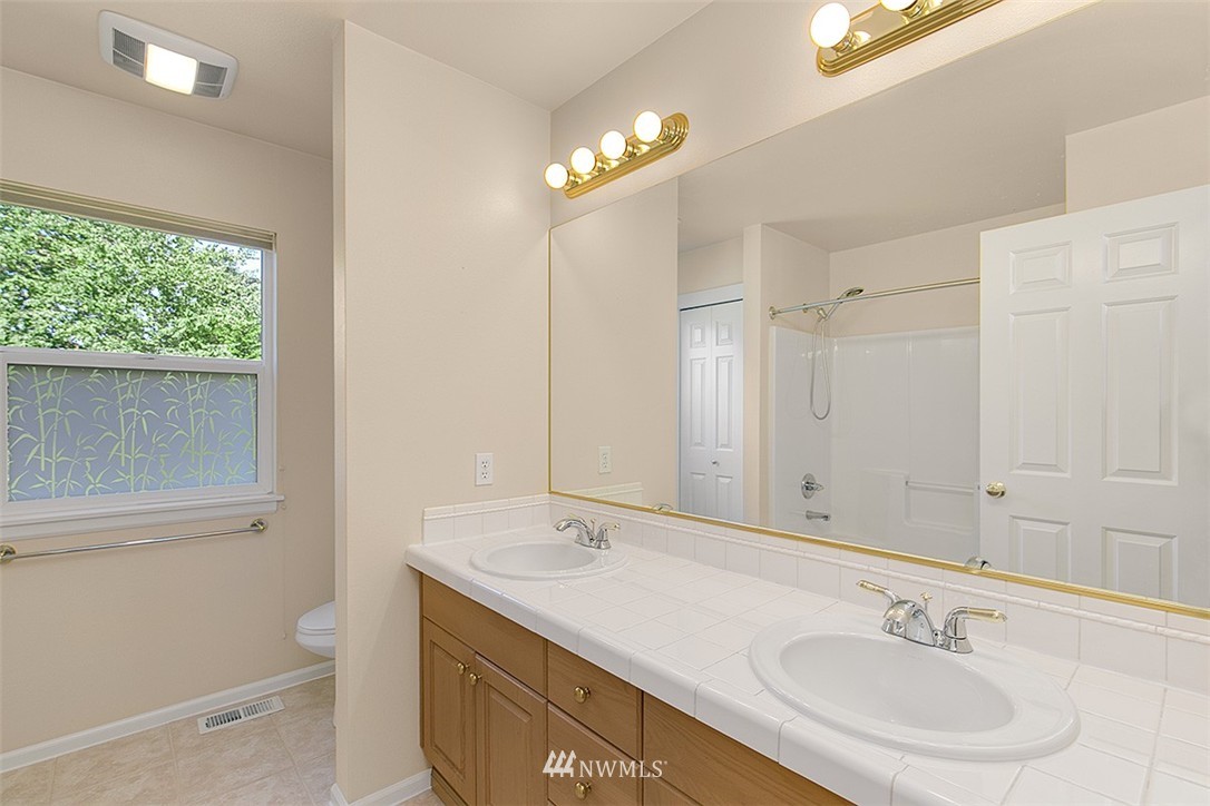 17320 Southeast 186th Way Renton, WA 98058 - Photo 17 of 25 Gallery Image 17