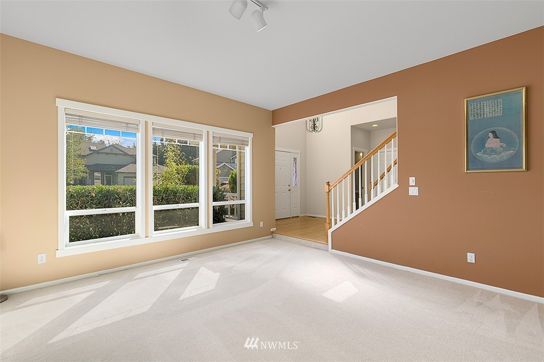 17320 Southeast 186th Way Renton, WA 98058 - Photo 3 of 25 Gallery Image 3