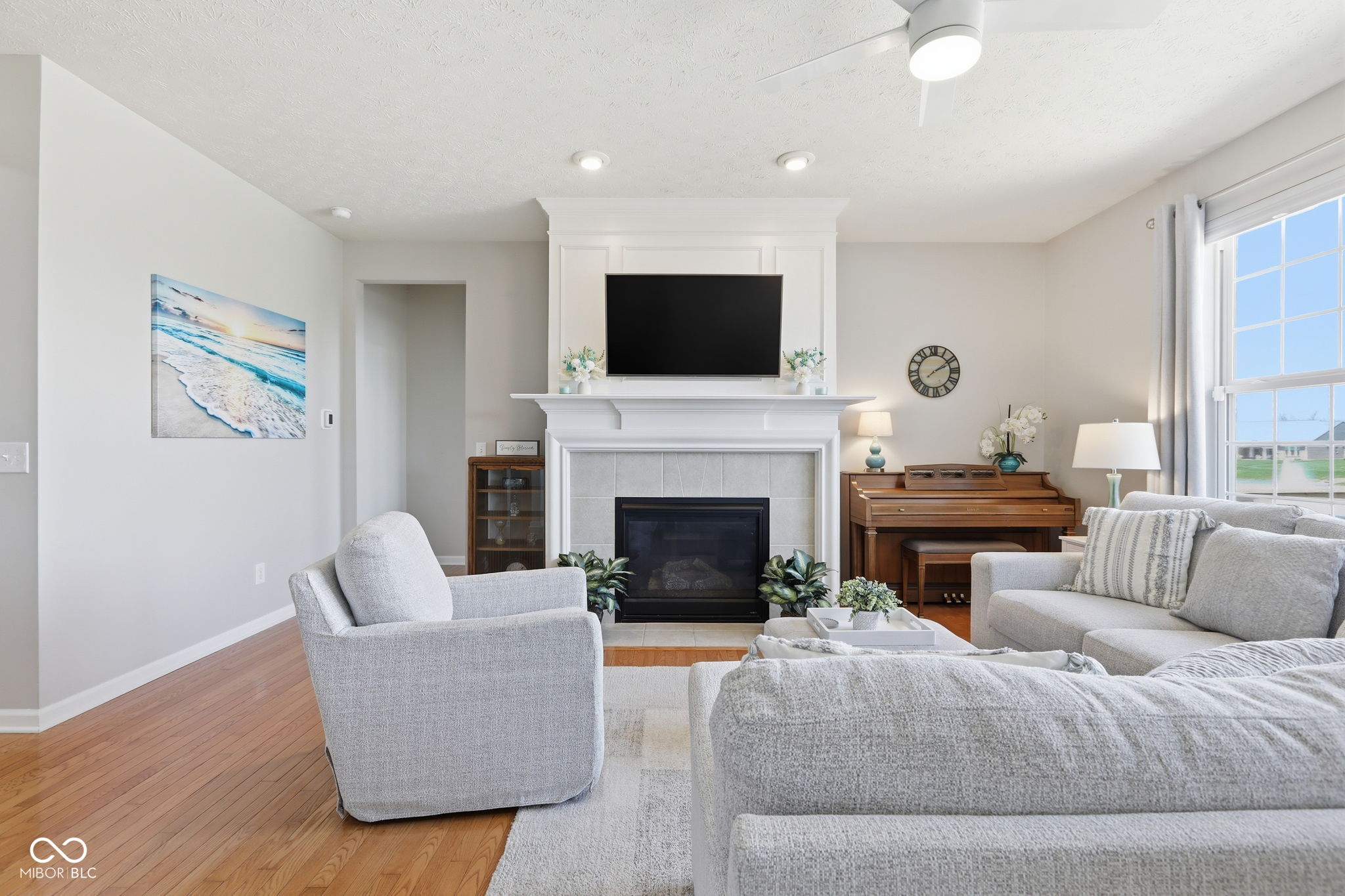 12971 Pinner Avenue Fishers, IN 46037 - Photo 5 of 44