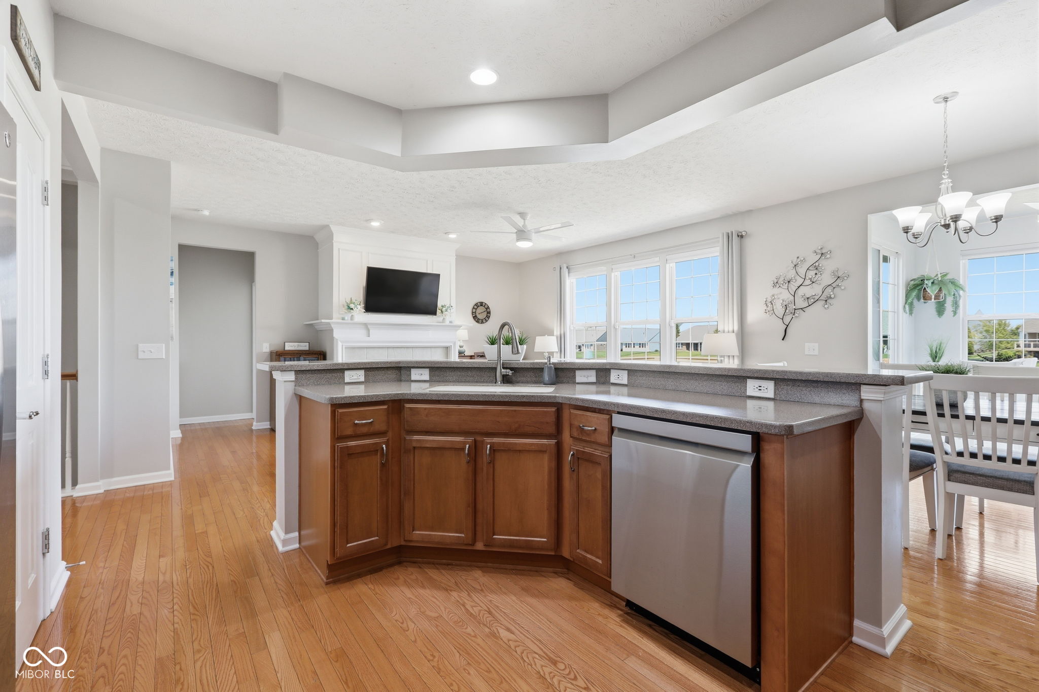 12971 Pinner Avenue Fishers, IN 46037 - Photo 9 of 44