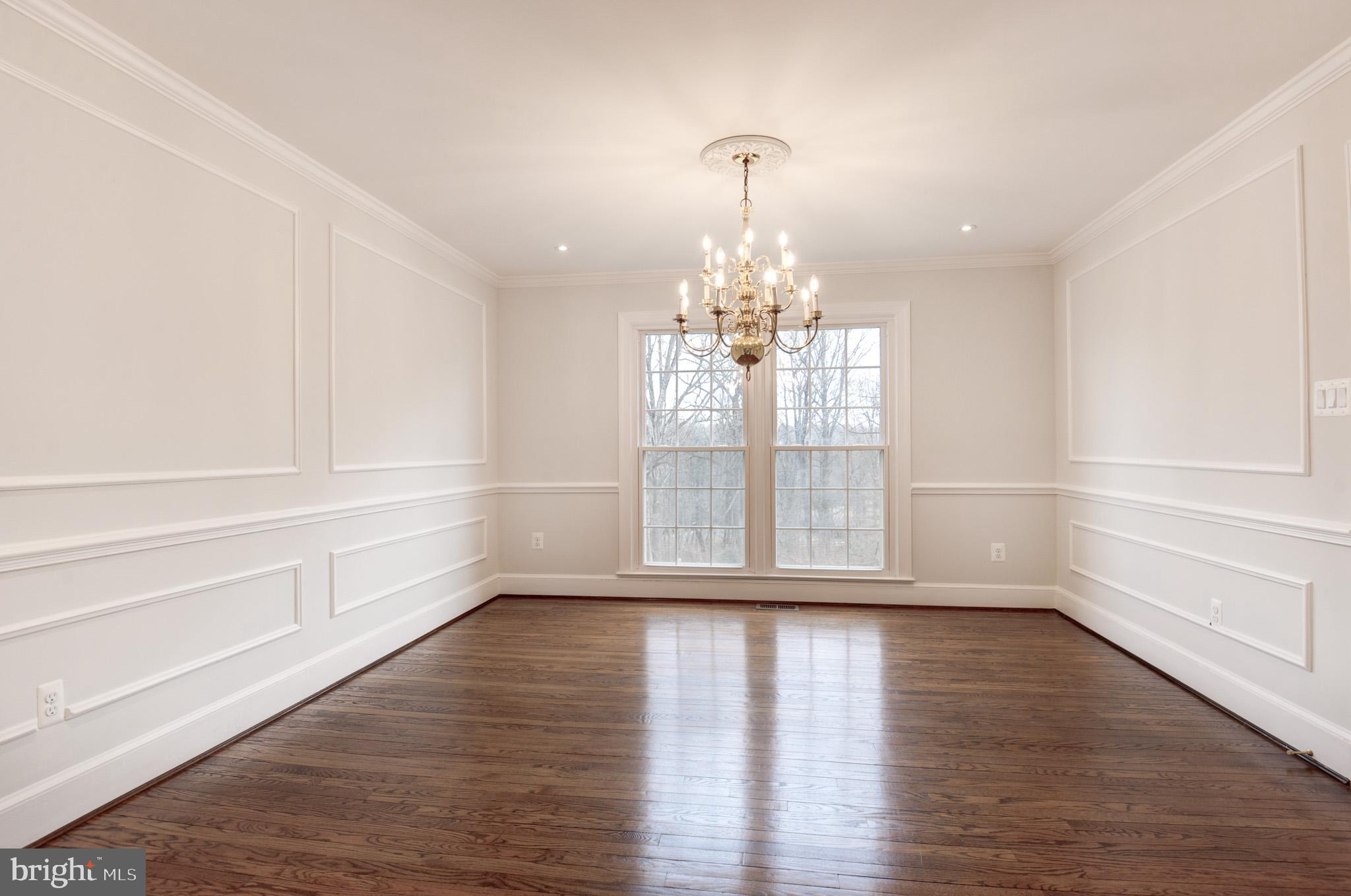 2045 Hunter Mill Road Vienna, VA 22181 - Photo 9 of 35 Dining Room