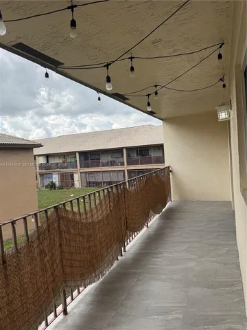 $2,400 | 8851 Northwest 119th Street, Unit 6205, Hialeah Gardens, FL 33018