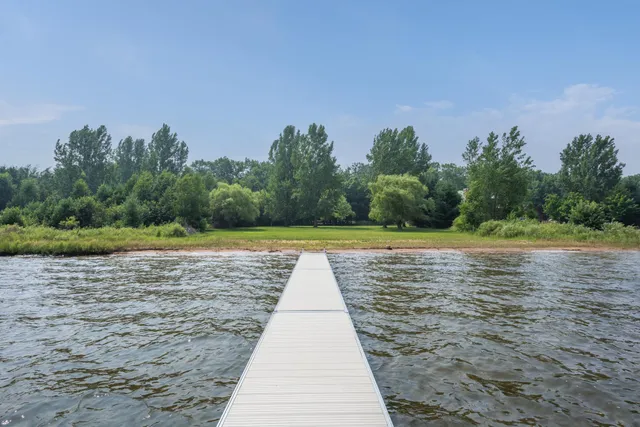 $1,550,000 | 1511 South Lake Drive, Shell Lake, WI 54871