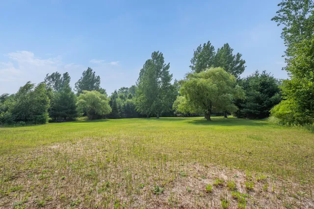 $1,550,000 | 1511 South Lake Drive, Shell Lake, WI 54871