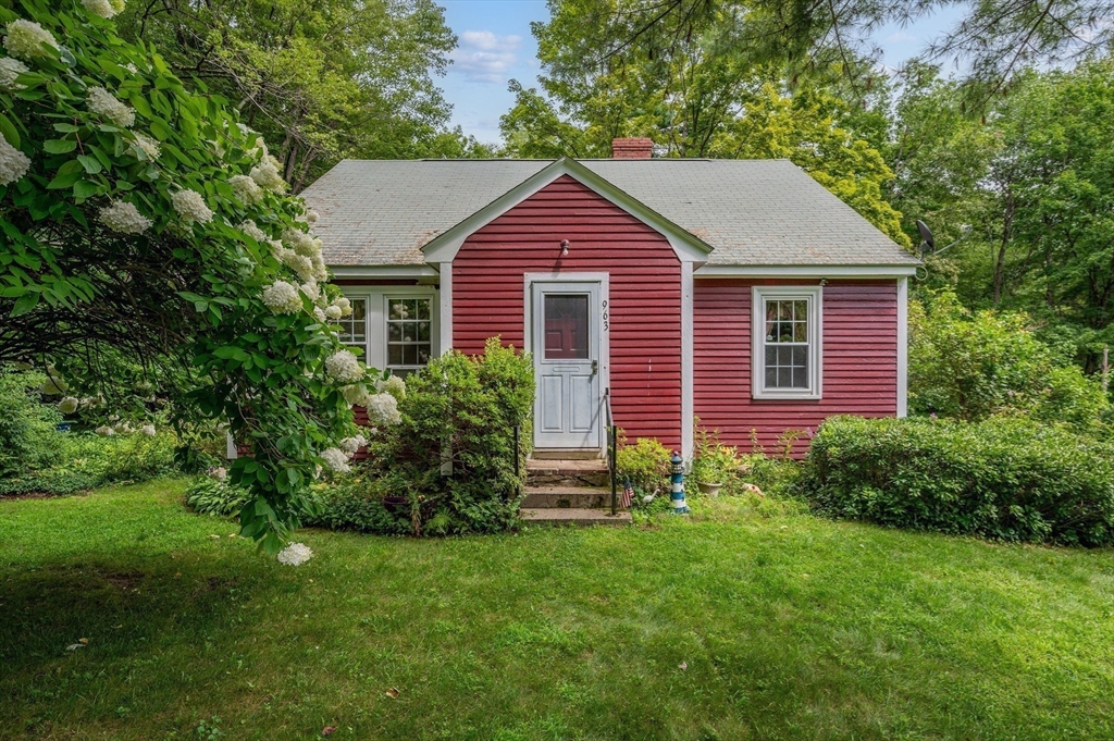 963 Rindge Road Fitchburg, MA 01420 - Photo 3 of 36 Gallery Image 3