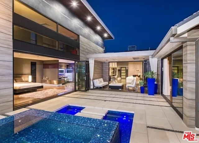 $34,550 | 12318 Sunset Boulevard, Los Angeles, CA 90049